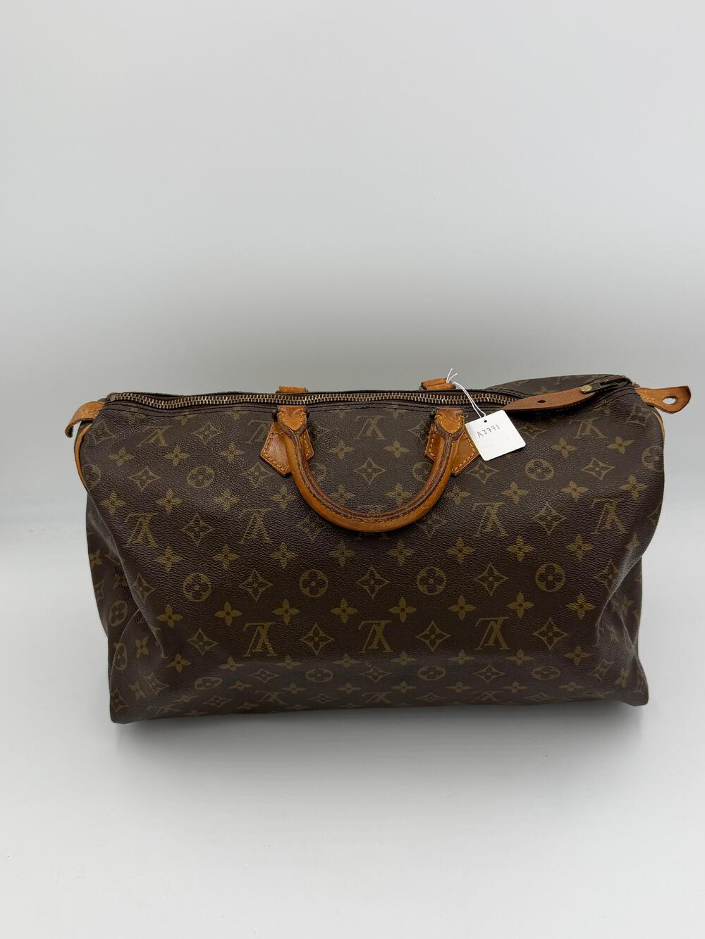 Louis Vuitton Monogram Speedy